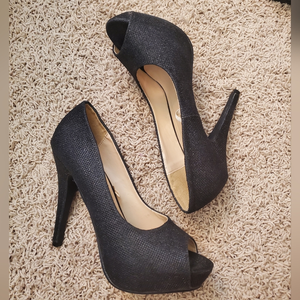 Black Open Toe High Heels (size 8)